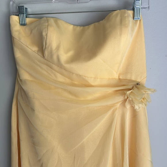 NWT David’s Bridal Bridesmaid Strapless Dress, Chiffon, Canary Yellow, size 12 - Picture 3 of 8